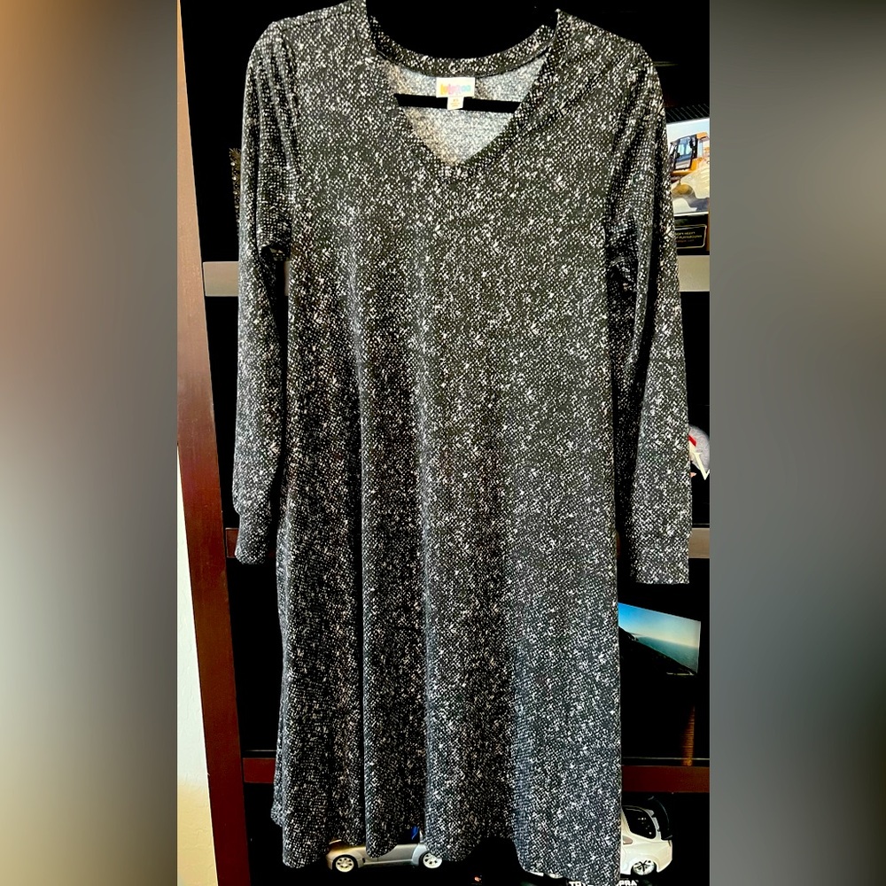 Elegant Black and White Women's Dress LuLaRoe Emily